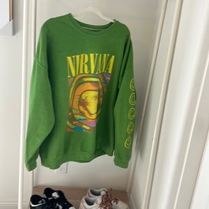 TRENDY URBAN OUTFITTERS NIRVANA crewneck barely worn only washed a couple times